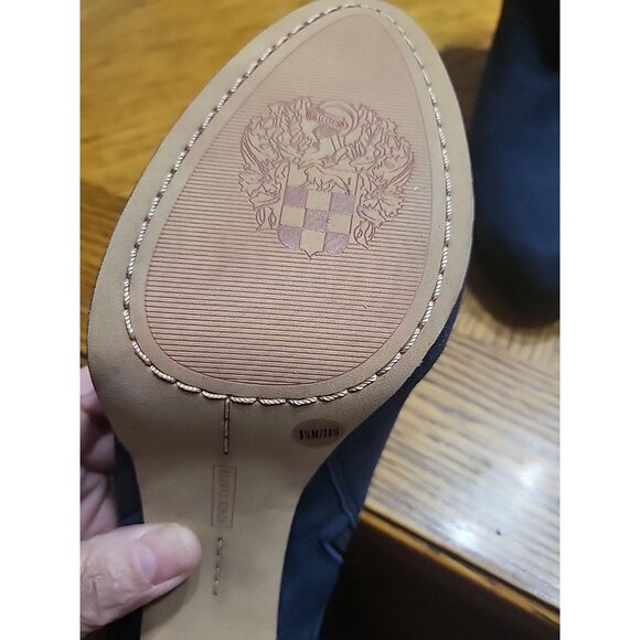 Vince Camuto Heels Blue Suede 4" Heel Never Worn 8.5 - Picture 8 of 9